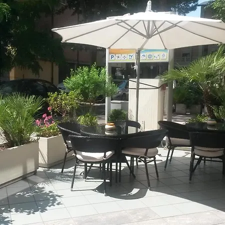 克里斯酒店