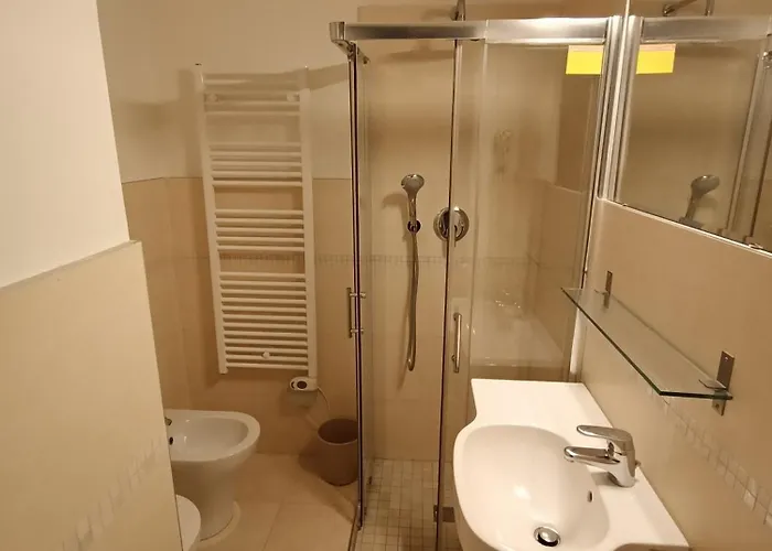 Chris Hotel