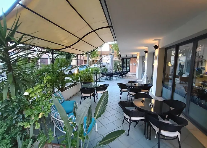Chris Hotel 3*
