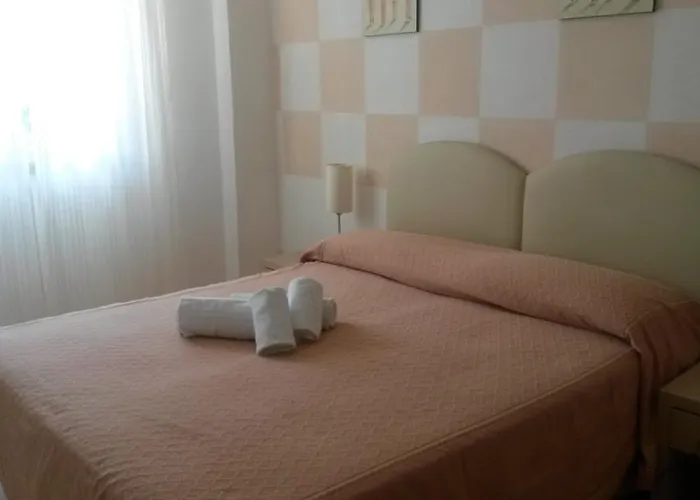 Hotel Chris 3*
