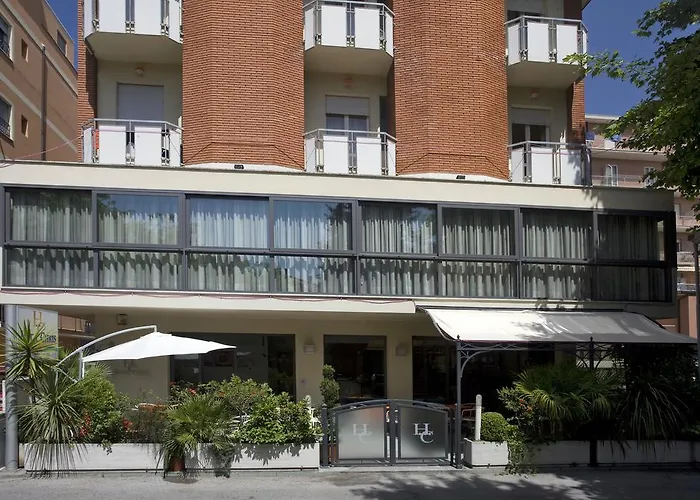 Hotel Chris 3*